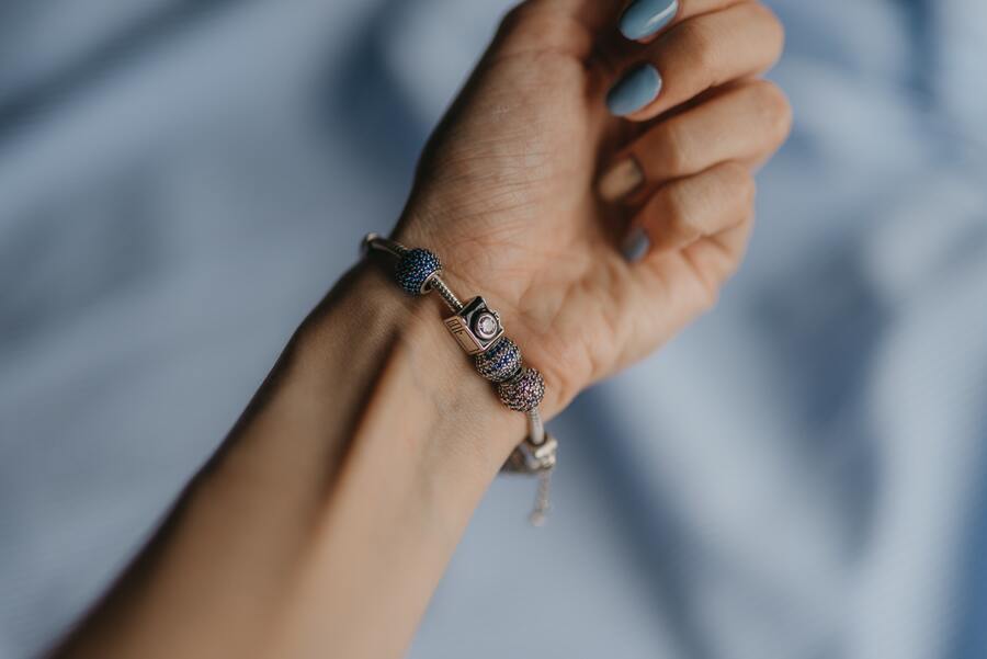 Spiritual Meanings of Bracelet Breaking