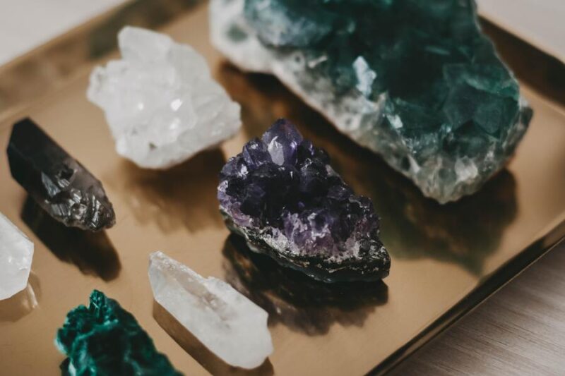 How to Cleanse and Charge Clear Quartz Crystals? 9 Ways