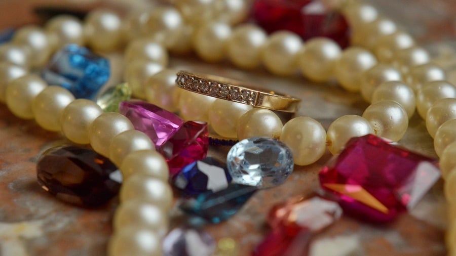 Crystals in jewelry