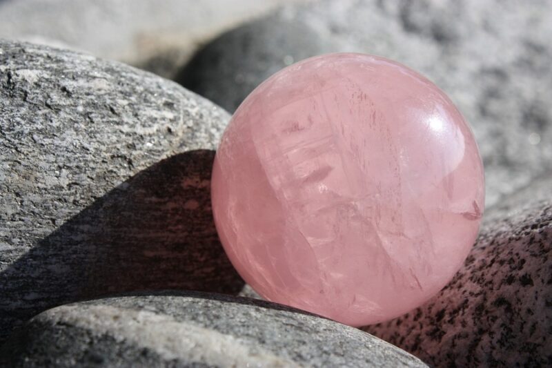 15 Rose Quartz Metaphysical Properties and Uses
